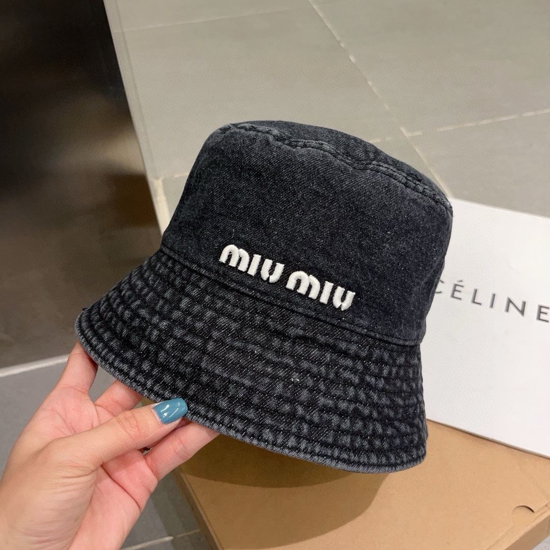 Miu Miu Caps